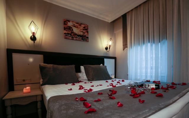 Nova City Hotel
