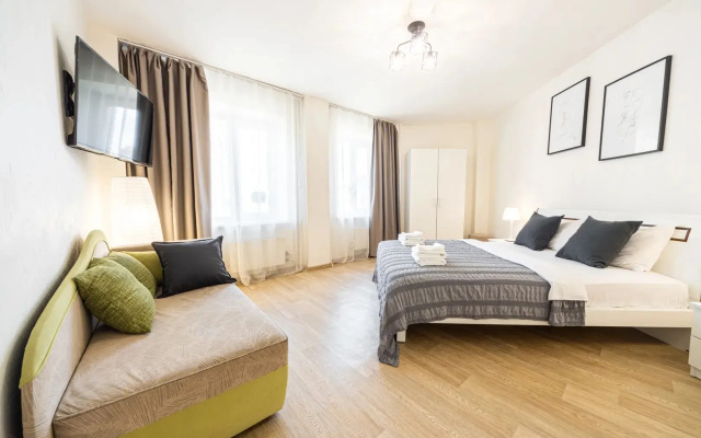 Chistyj Vzgljad na Alekseeva 23 rjadom s TRC Planeta Apartments