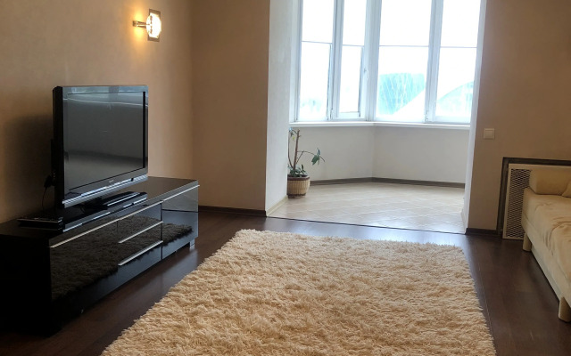 Krasivaya Vidovaya Ryadom S Kazan-Arenoy Flat
