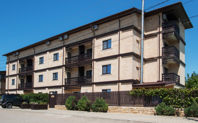 19 Guest house