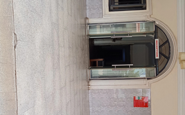 Отель Aneio Hotel