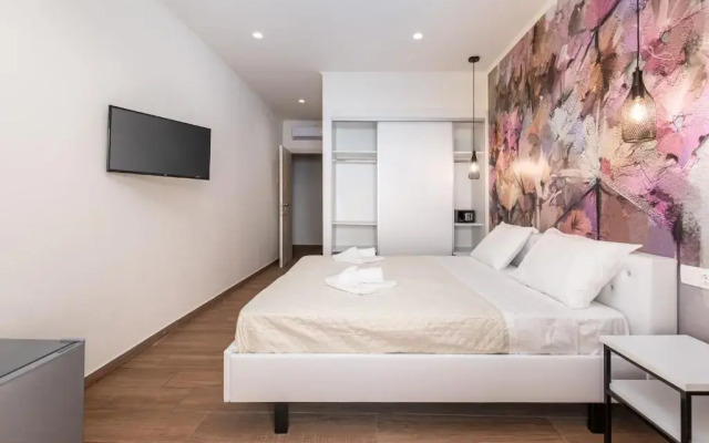 Aqua Luxury Suites
