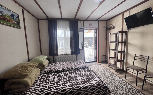 Alina Guest House