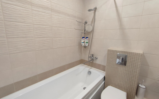 Квартира Комбинатская 54