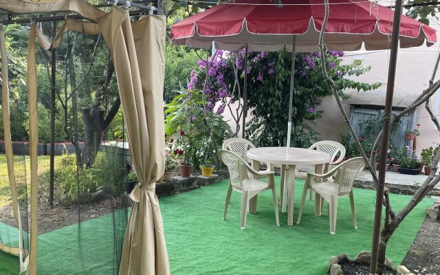 Tikhoye Mesto Linariya Guest house