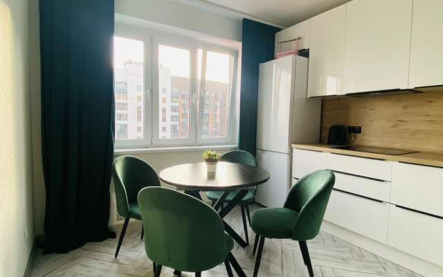 Dlya Semyi S Panoramnym Vidom Flat