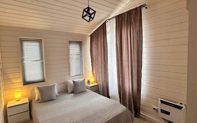 499 Private house