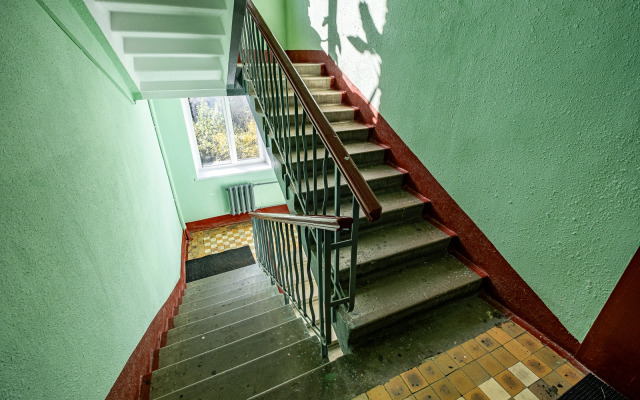 U Metro Zvezdnaya Apartments