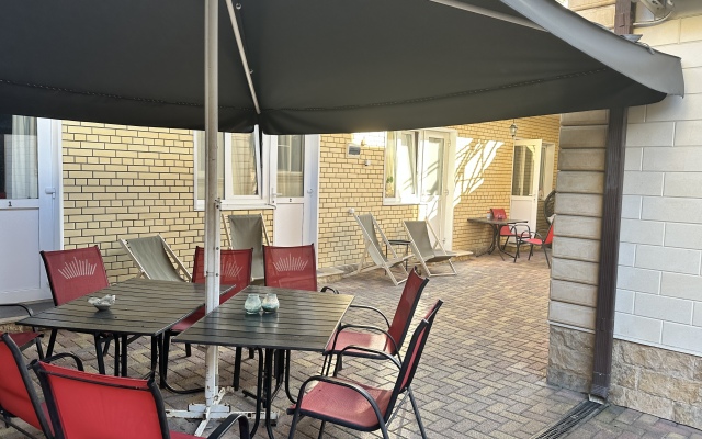 LavHouse Guest House