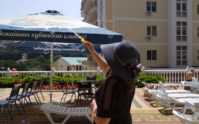 Mariya Hotel