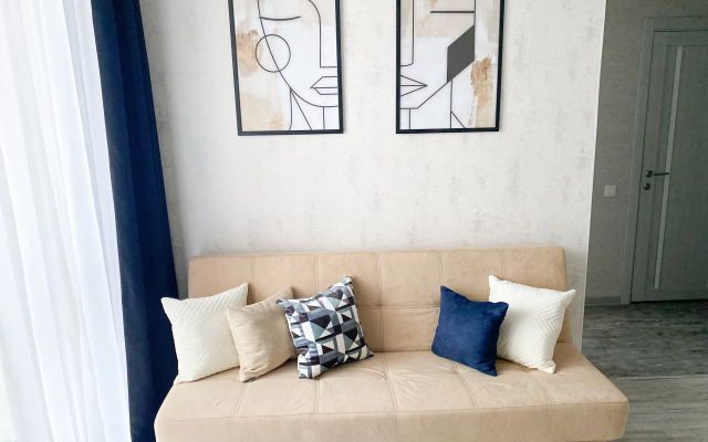 Komfortnyye Apartamenty v ZhK Romanov