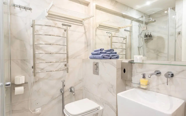 4.16 Studio Chaikovskogo Apartments
