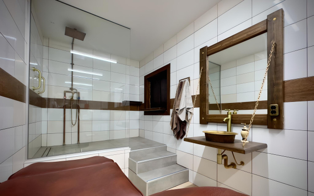 De Balzak Apartments