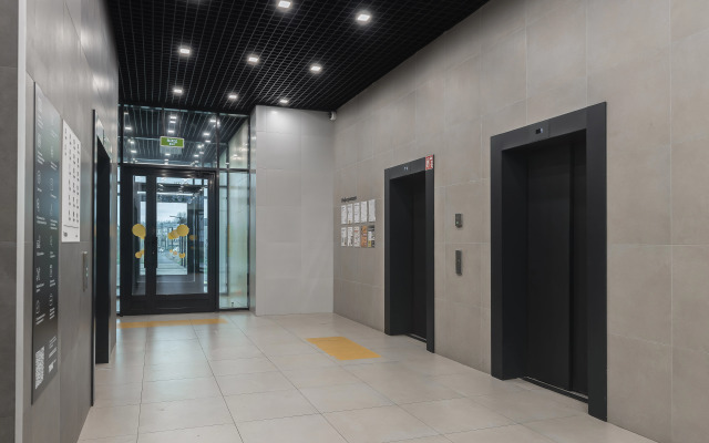 Квартира Домостроительная 2