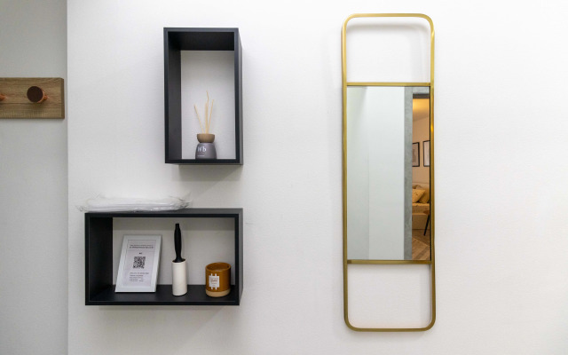 Квартира с желтым диваном