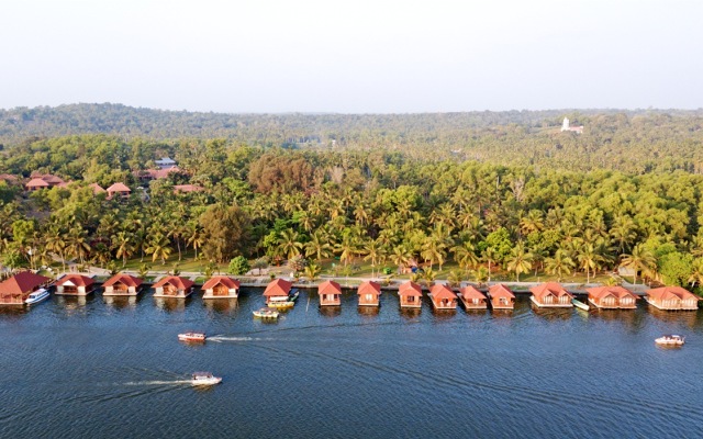 Poovar Island Resort Hotel