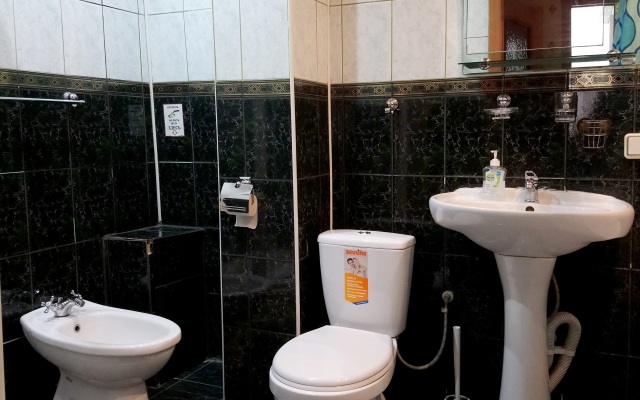 Апартаменты Квартирный Вопрос на Суворова 10