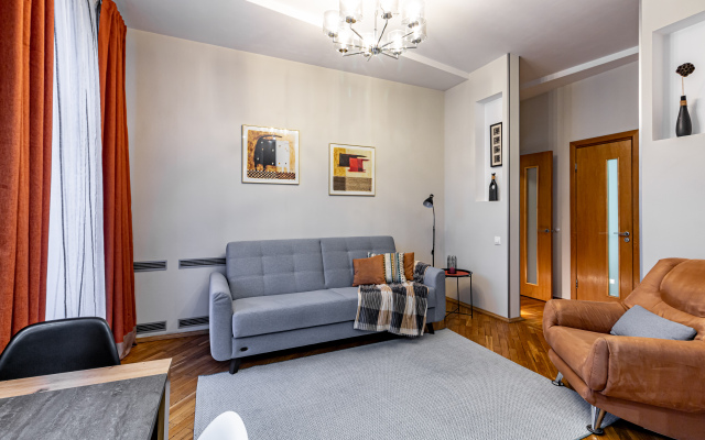 Апартаменты Nice apartment near Victory Square metro station