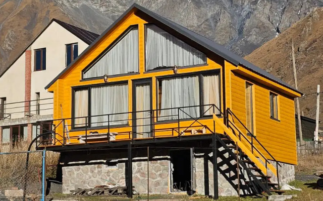Mood villa kazbegi with tube Chalet