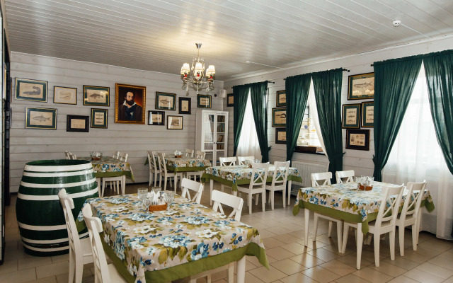 Hotel Rostovskiy