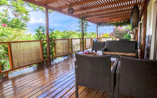 Easter Island Eco Lodge Hotel
