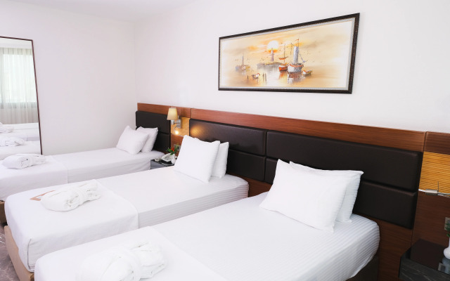 Armis Hotel