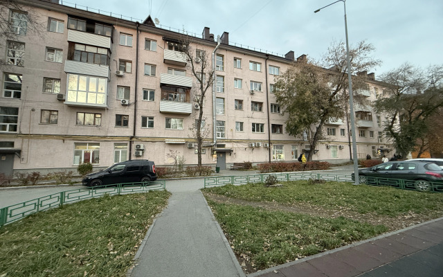 Апартаменты Уютные на главной улице города