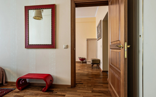 Уютная квартира  на Тверской, вблизи Патриарших прудов, метро Маяковская