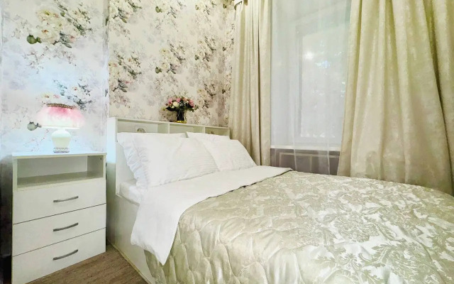 Otlichnaya 2k U Metro Kutuzovskaya Flat