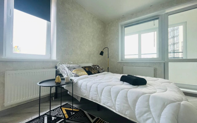 Квартира Стильная  Калашникова 11