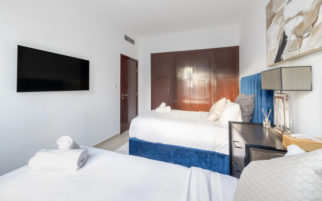 Апартаменты Welcome Home in The Residences