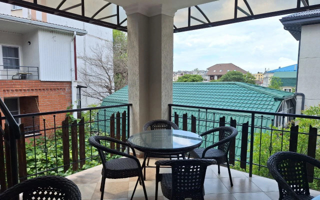 Guest house Tsitrus
