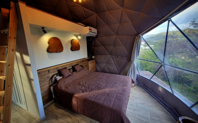 More-Gory Private House