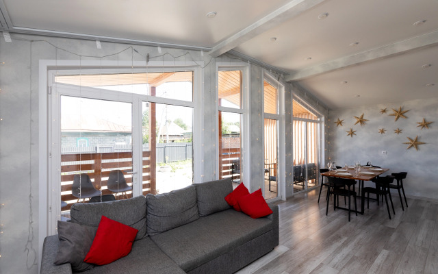 S Basseynom I Mangalom Dlya 8 Gostey Private house