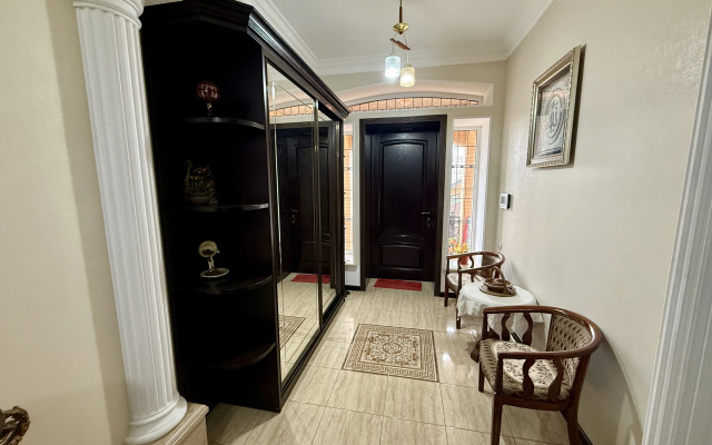 Trekhetazhniy Tur House V Kaspiyske Private house