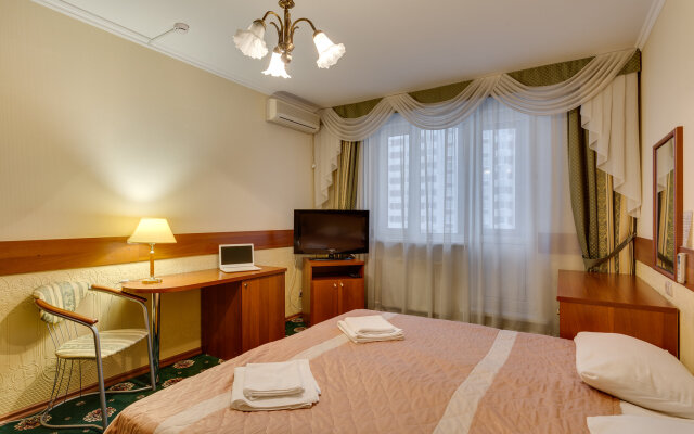 Двухкомнатные апартаменты Oрехово (Дом у Парка)