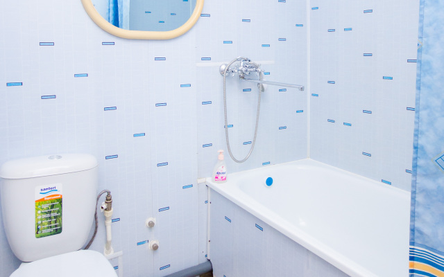 Apartamenty Kvartirny Vopros na Artema 108 Flat