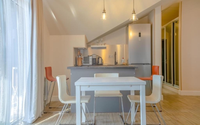 Les Amis Apartments 14