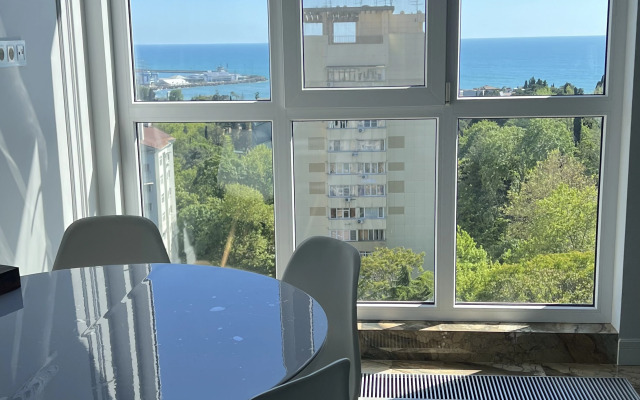 V Tsentre S Vidom Na More Flat