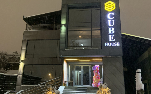 Cube House Guest House