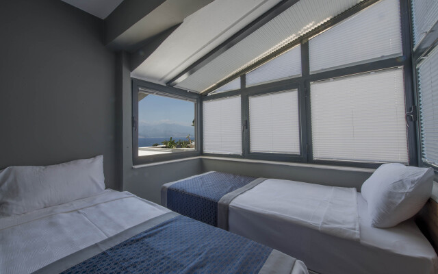 Pure Blanche Lara Hotel