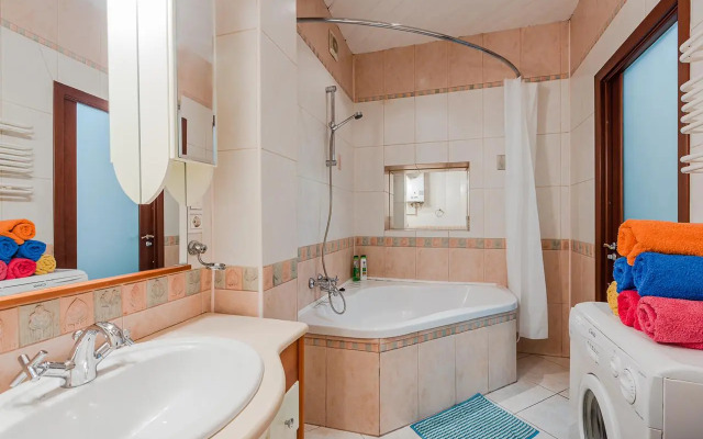 Апартаменты SpbStay на Марата 37