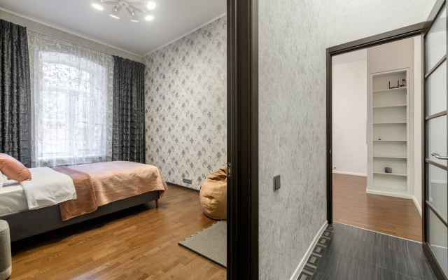 Апартаменты Sergeew Apartments Дизайнерский с высокими потолками