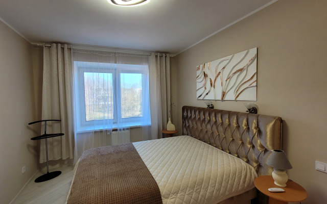 V Tsentre Park Frunze Amfiteatr Apartments
