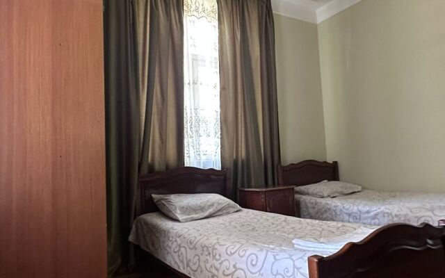 Aram Guest house