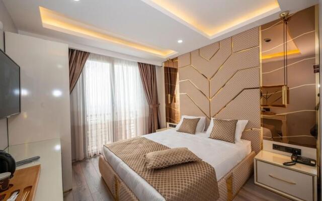 Luxury Airport Hotel by Zazzoni