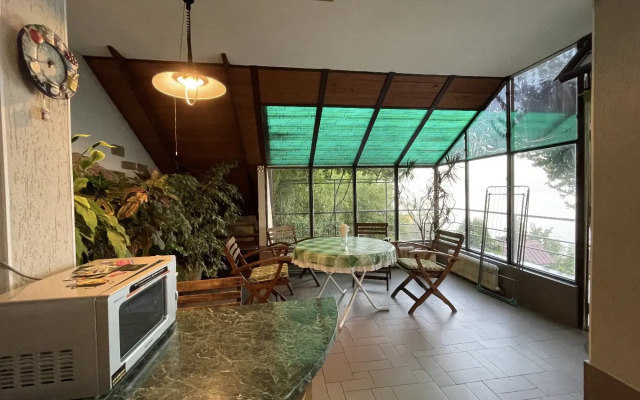 Dvukhetazhny Na Ulitse Drazhinskogo 33 Private house