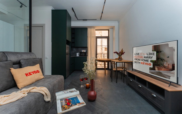 KeyGo #0160, 1 Bedroom, Designed with Balcony Apartments