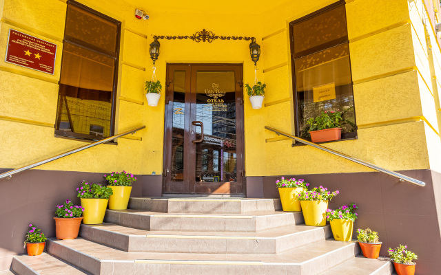 Marton Dona Hotel