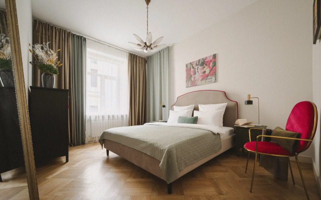 Апартаменты Minin Apartments у Эрмитажа 130 кв.м.